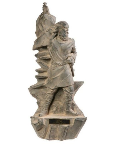 Sculpture de Kaveh le Forgeron – Mythologie iranienne