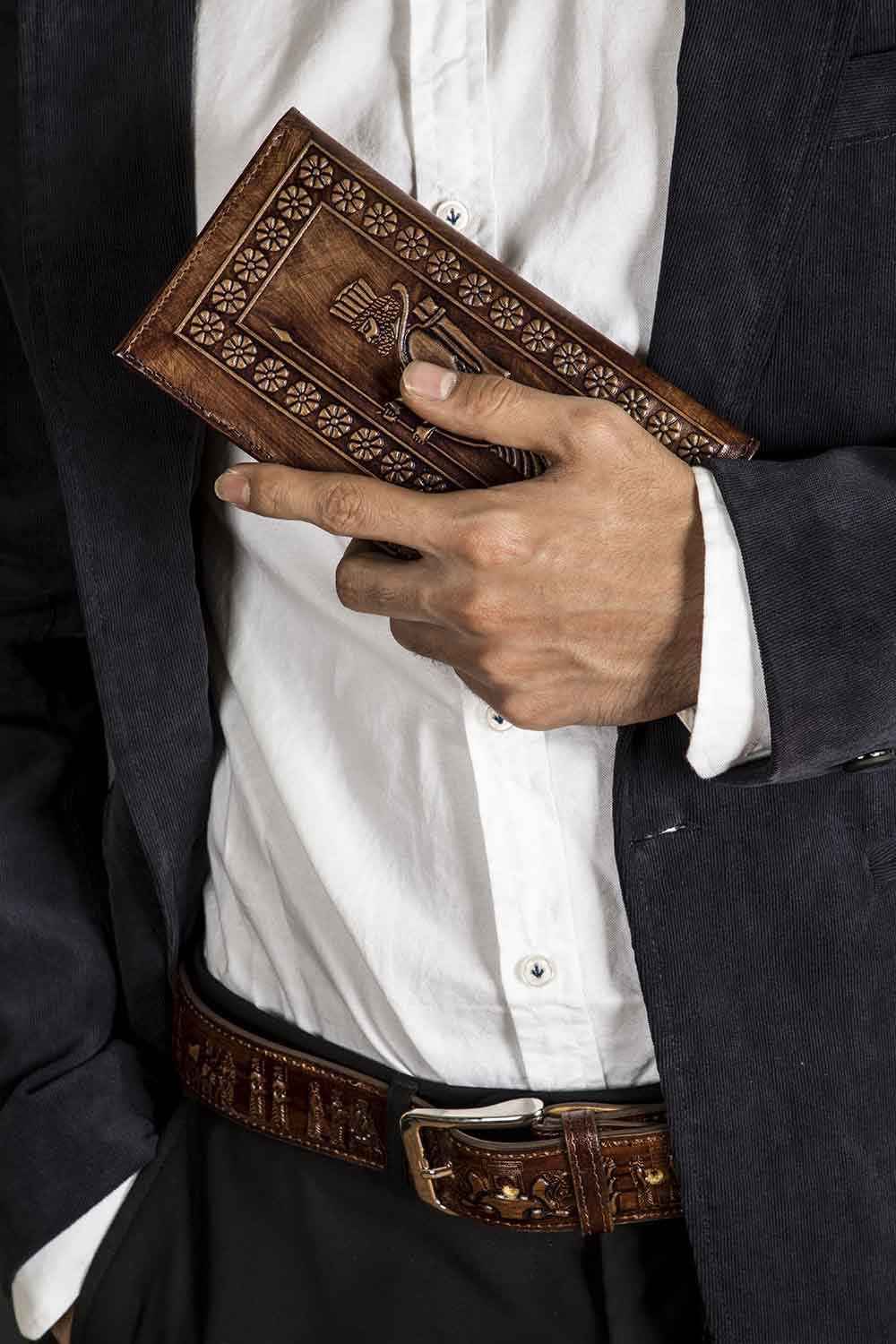 Coffret Cadeau Artisanal Persan Précieux – Portefeuille, Porte-clés et Porte-cartes