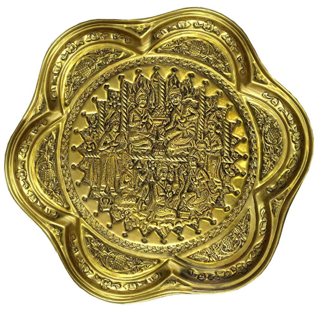 Plat de Service Persan en Cuivre Traditionnellement Martelé