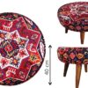 Tabouret et coussins en velours traditionnel inspirés de l’art persan
