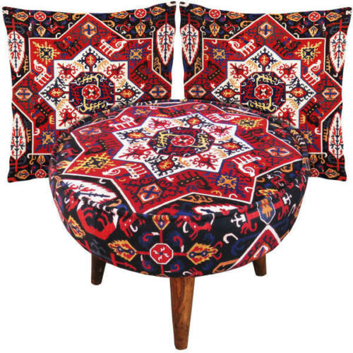 Tabouret et coussins en velours traditionnel inspirés de l’art persan