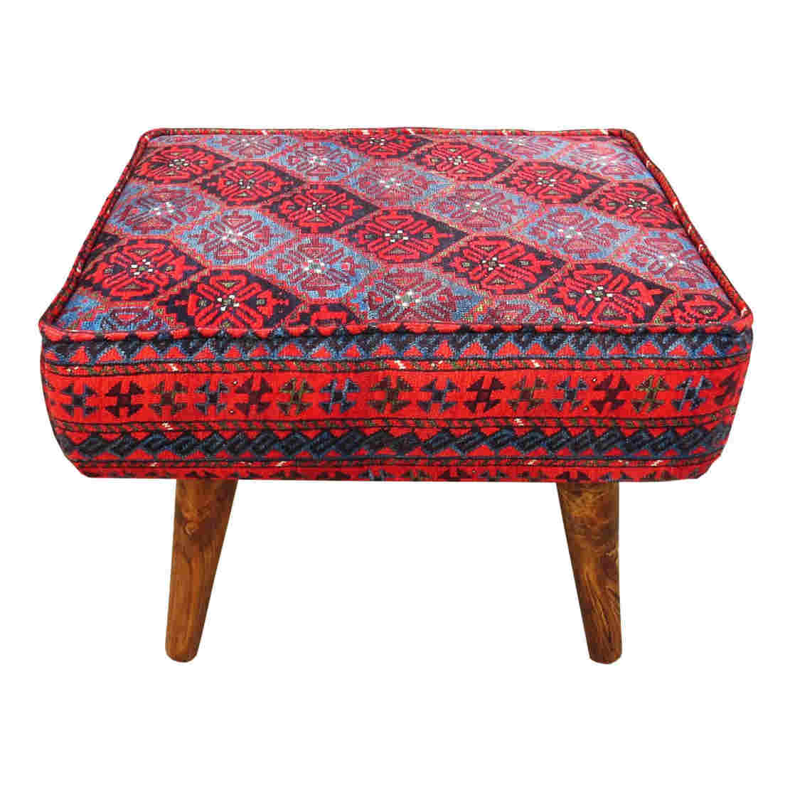 Pouf persan rouge traditionnel avec pieds en bois et tissu en velours MO2