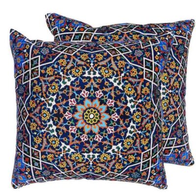 Tabouret et coussins en velours éclectique inspirés de l’art persan