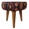 Pouf persan rouge traditionnel avec pieds en bois et tissu en velours Art