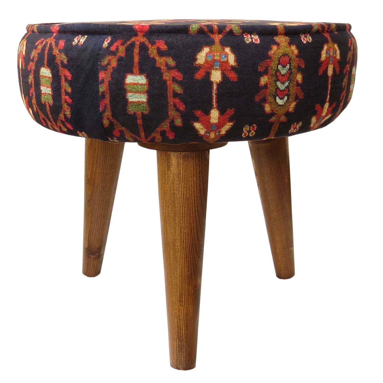 Pouf persan rouge traditionnel avec pieds en bois et tissu en velours Art