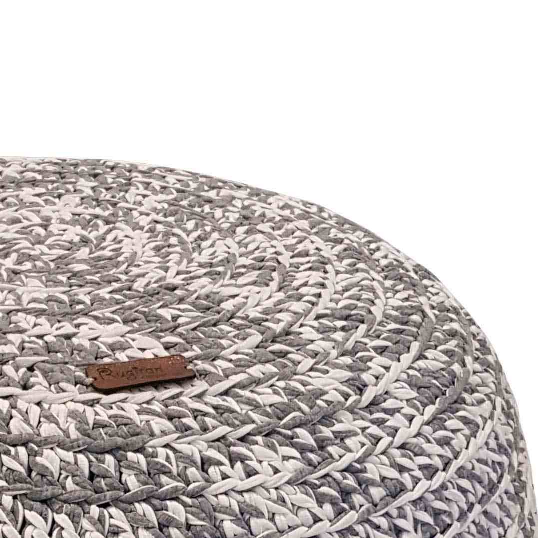 Pouf rond tricoté couleur grise