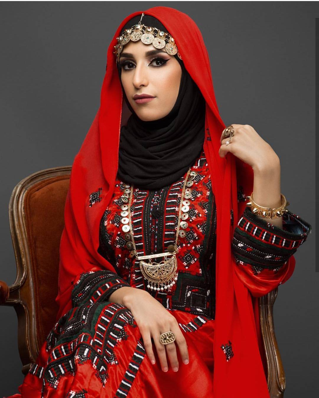 Panneau de robe brodé Balochi fait à la main – A20