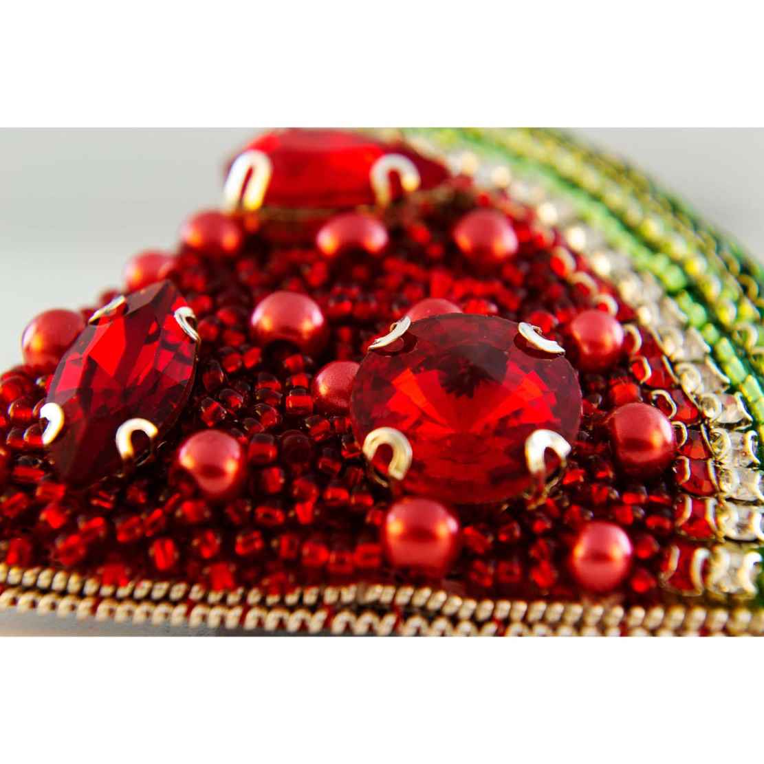 Broche Pastèque – Ludique et Élégante