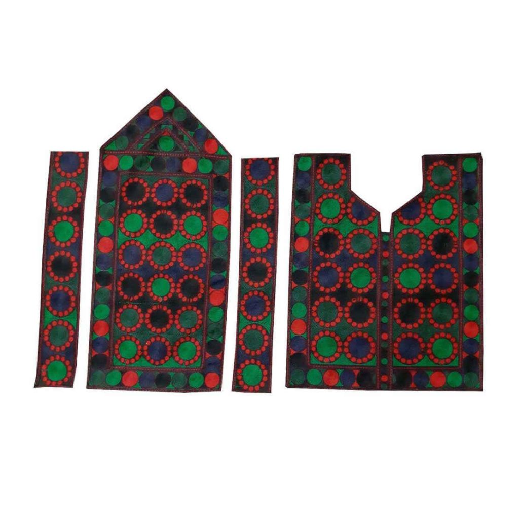 Panneau de robe brodé Balochi fait à la main - Classique