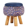 Pouf rond en velours bleu marine avec pieds en bois inspiré de l'art persan