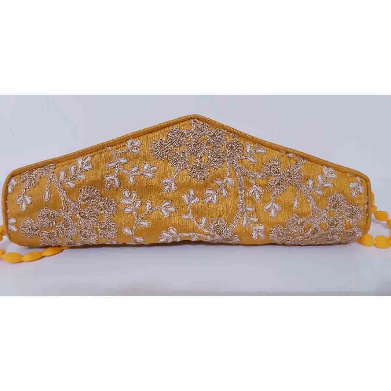 Pochette brodée avec design floral doré – A4