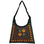 Sac à bandoulière boho en daim ethnique brodé avec design Z30