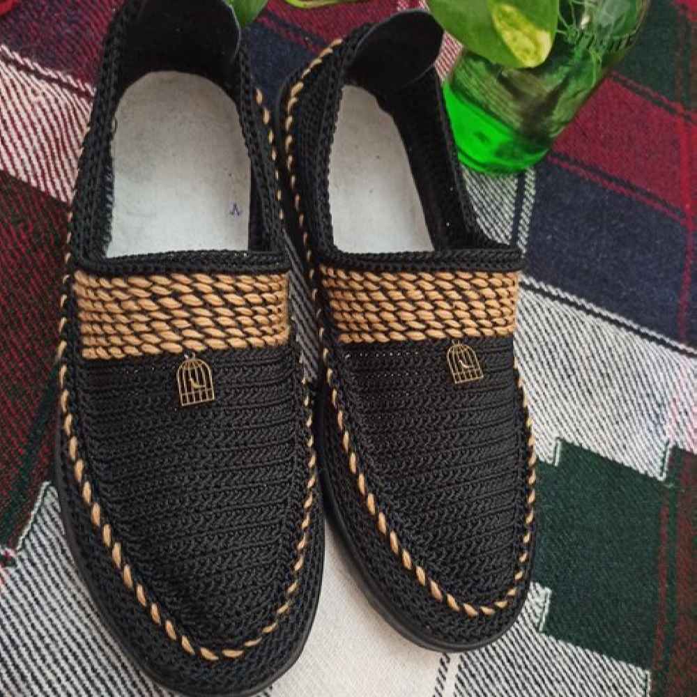 Giveh Shoes – Chaussures Persanes Artisanales Respirantes Modèle Klash Noir