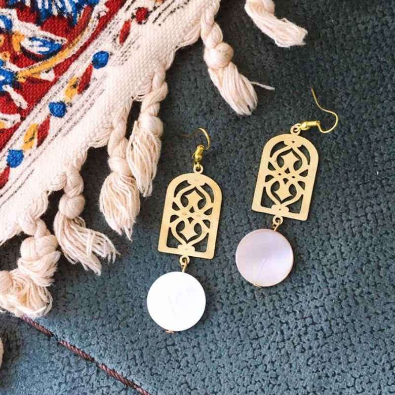 Boucles d'oreilles en laiton persan Modèle Agate Blanche