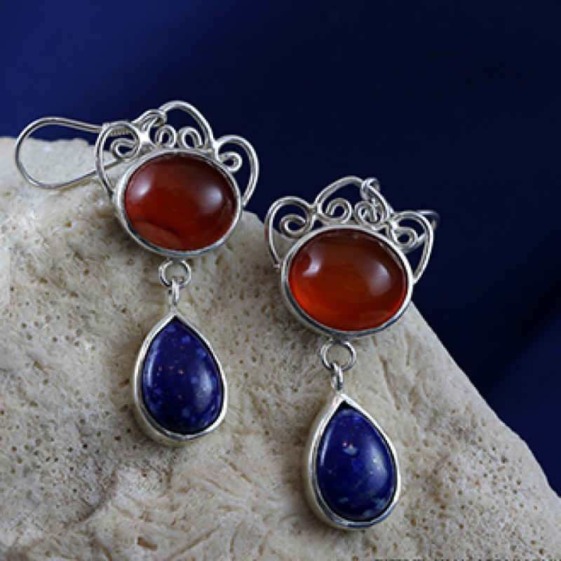 Boucles d'oreilles en argent avec Pierre Rouge Delbar