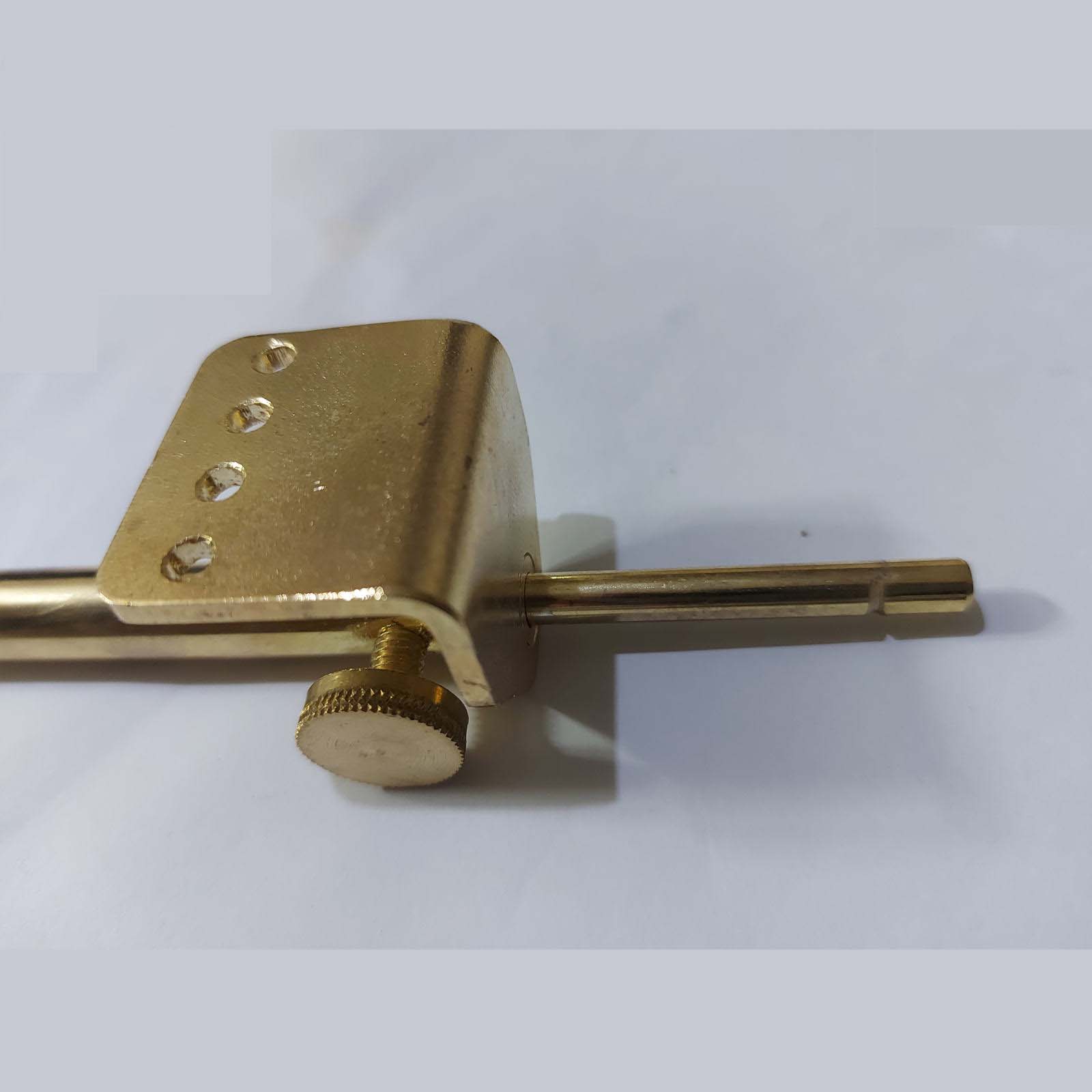 Cordier et pique pour Kamancheh persan