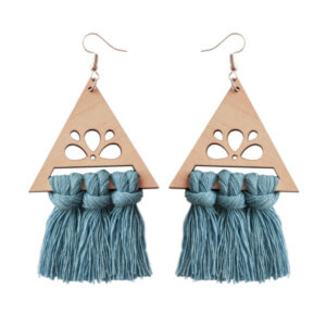 Boucles d’oreilles à pompons en macramé, modèle Triangle