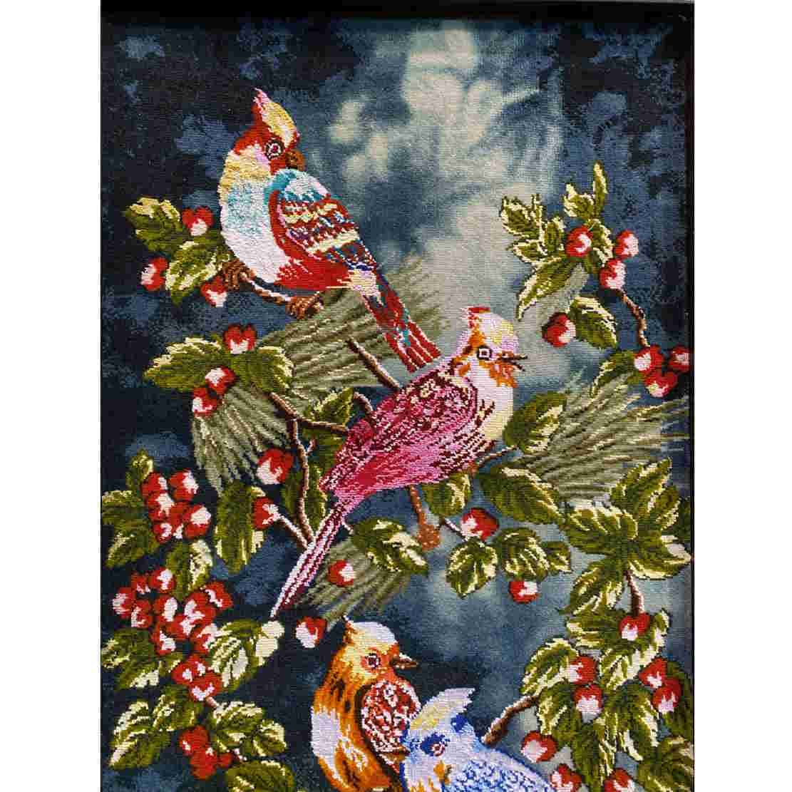 Tapis persan figuratif noué à la main de Tabriz représentant un oiseau