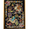 Tapis persan figuratif noué à la main de Qom représentant un terrain de chasse
