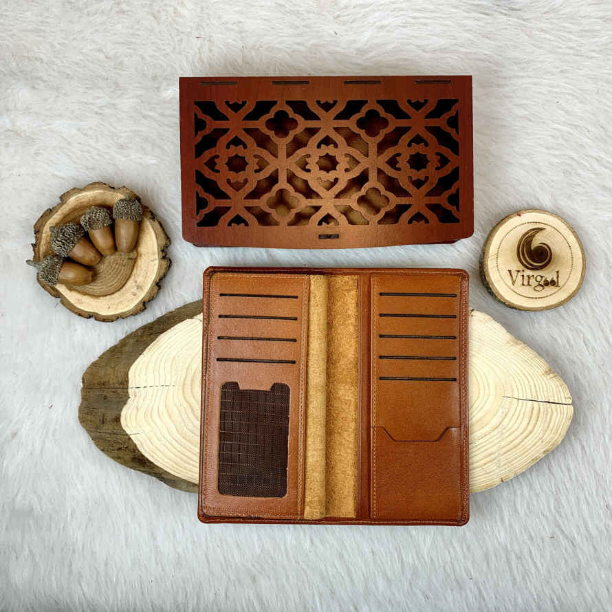 Portefeuille en cuir persan avec design God