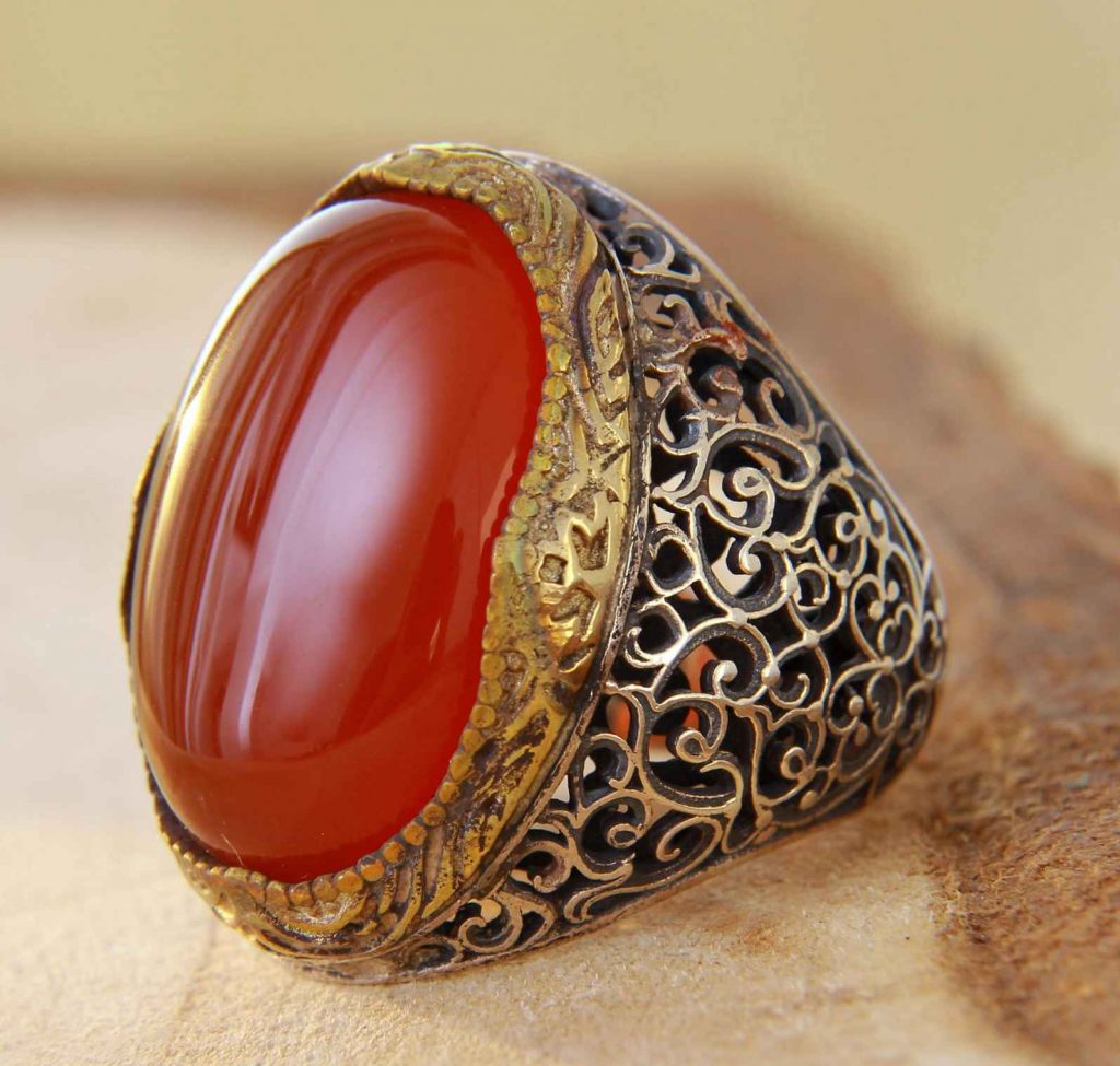 Bague en argent avec agate pour homme — Élégance suprême