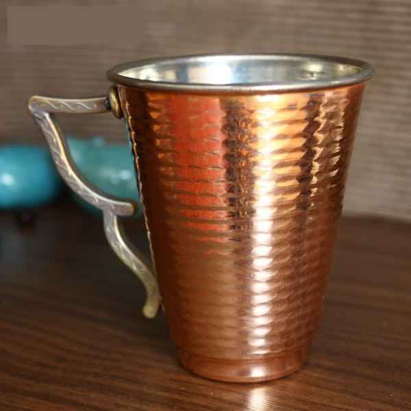 Tasse persane en cuivre – Fabriquée à la main avec anse pour boissons froides – Martelée Papillon