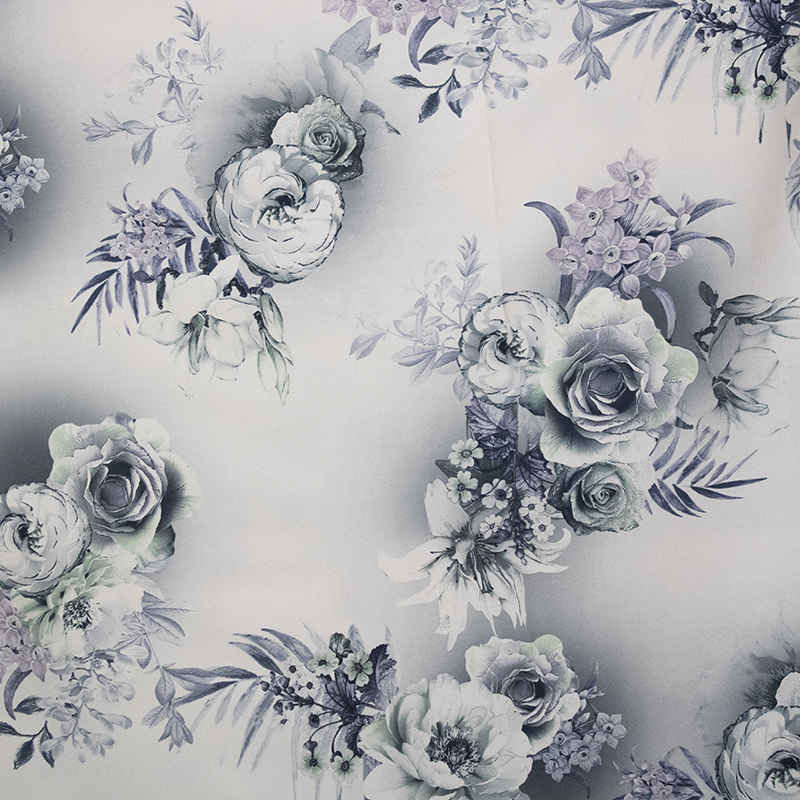 Tchador Culturel Iranien pour Femmes – Coloré, Idéal pour un Usage Quotidien et Namaz, Fleurs Violettes