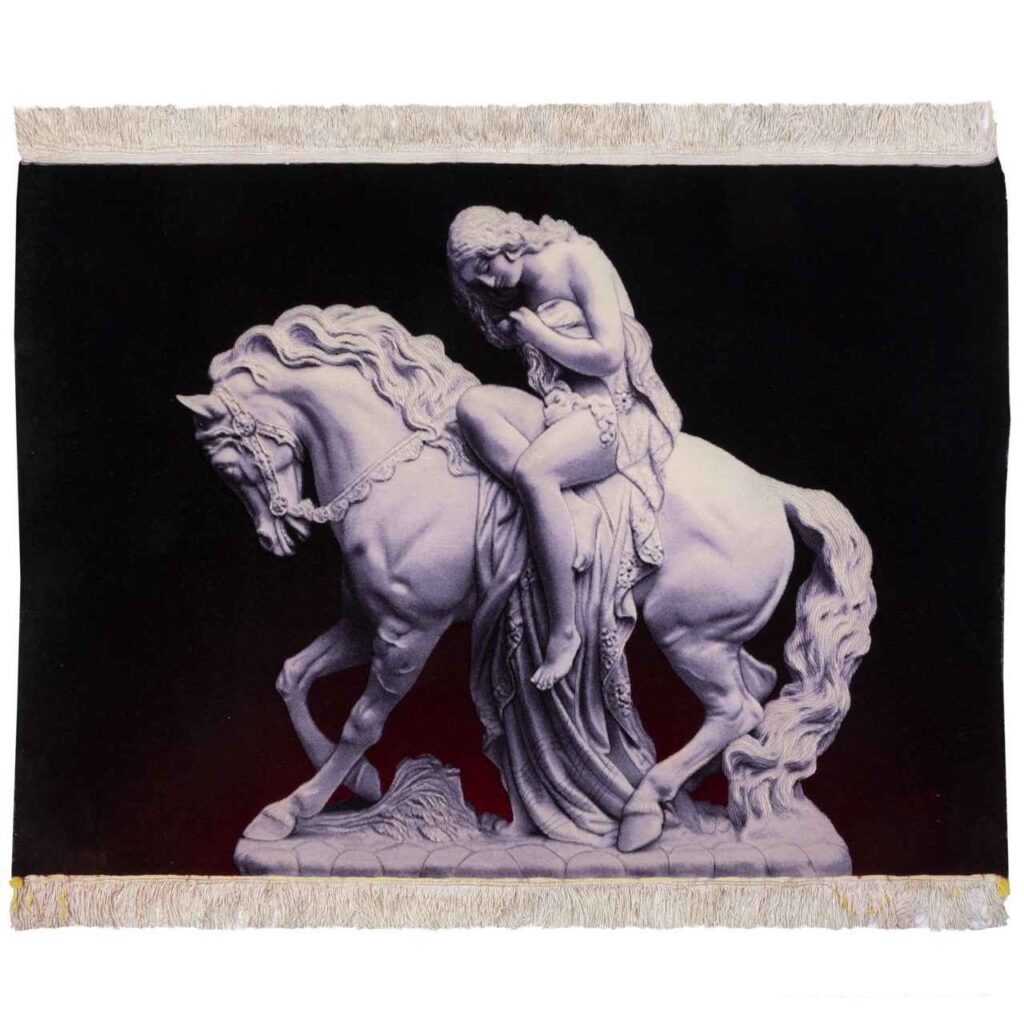 Tapis persan figuratif noué à la main de Tabriz représentant Lady Godiva en relief