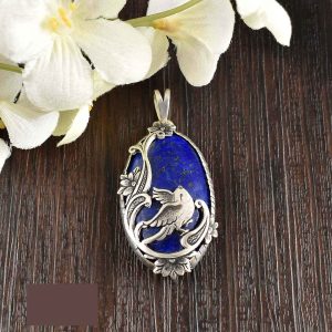 Pendentif en argent gravé persan avec pierre précieuse Lapis Lazuli