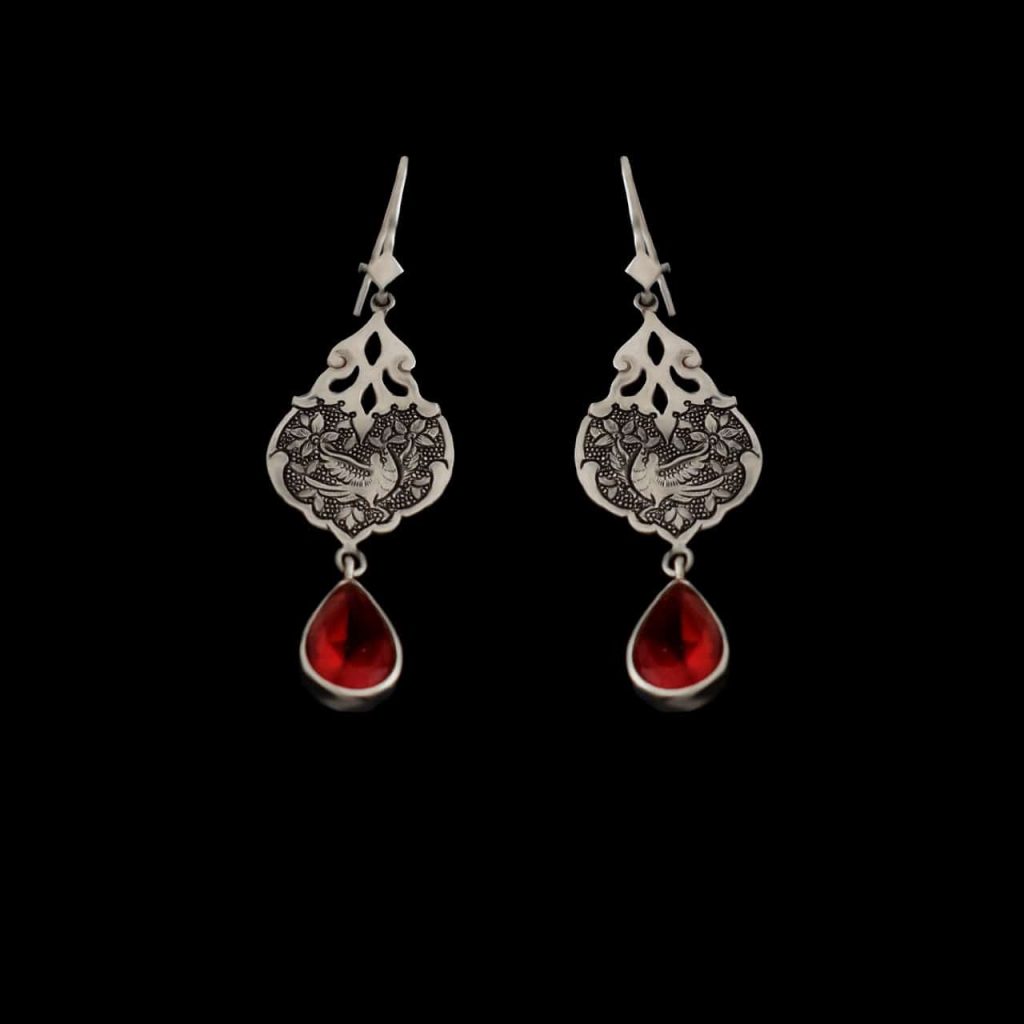 Boucles d'oreilles en argent persan Gravées avec Pierre de Rubis