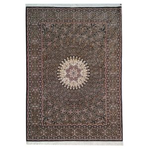 Tapis Persan en Soie à Médaillon Fait Main Isfahan Fond Noir Laine