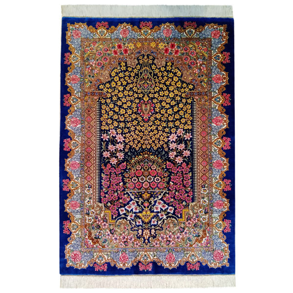 Tapis en soie persan noué à la main modèle Derakhti Qom