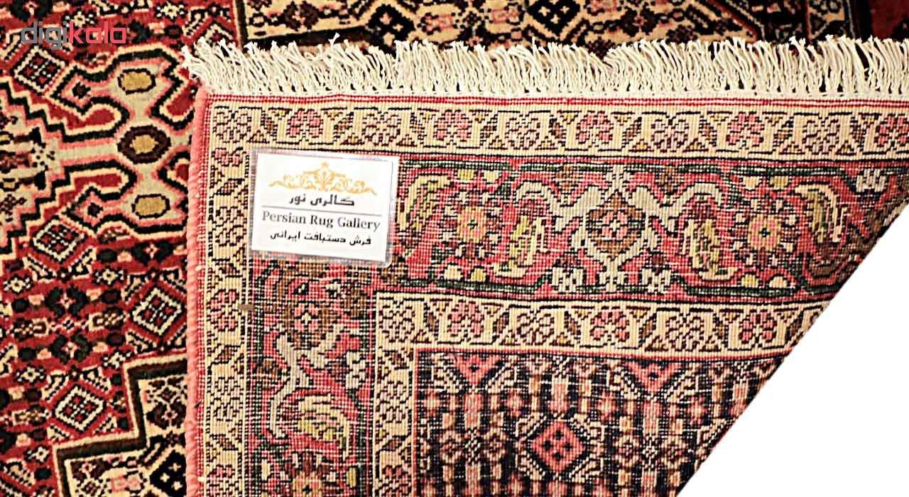 Tapis Persan Fait Main Médaillon Intriqué en Laine Marron