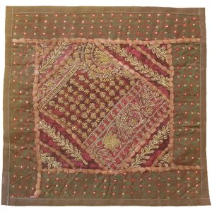 Housse de Coussin Brodée – Design Suzani Marron