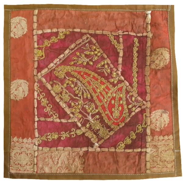 Housse de Coussin Brodée - Design Suzani Taras
