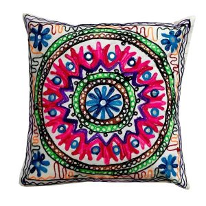 Housse de Coussin Brodée – Design Suzani Moonlight
