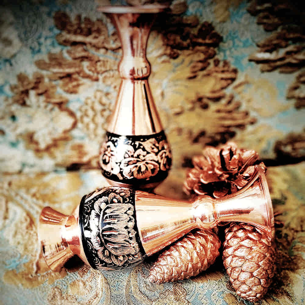 Vase décoratif en cuivre persan gravé fait main design Ronak