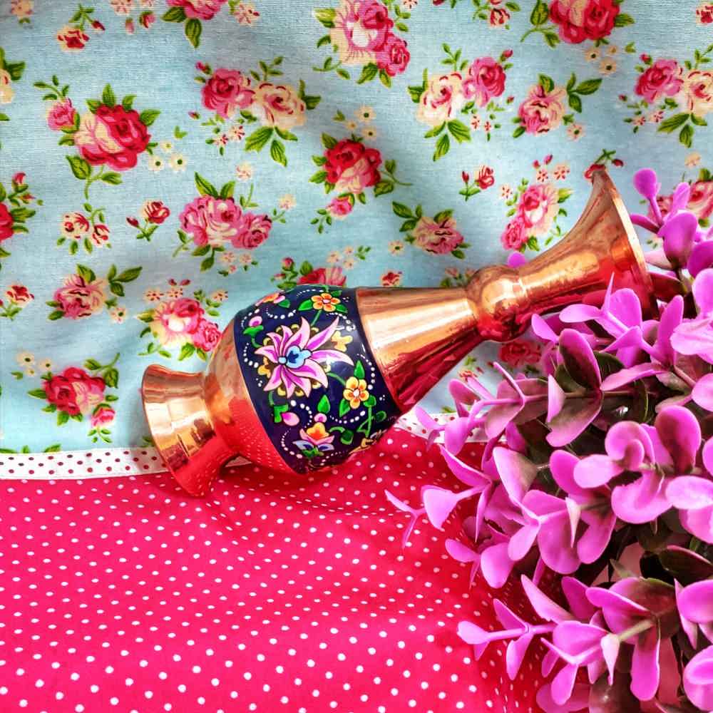 Vase en cuivre décoratif peint à la main avec émail Minakari persan Tahoora