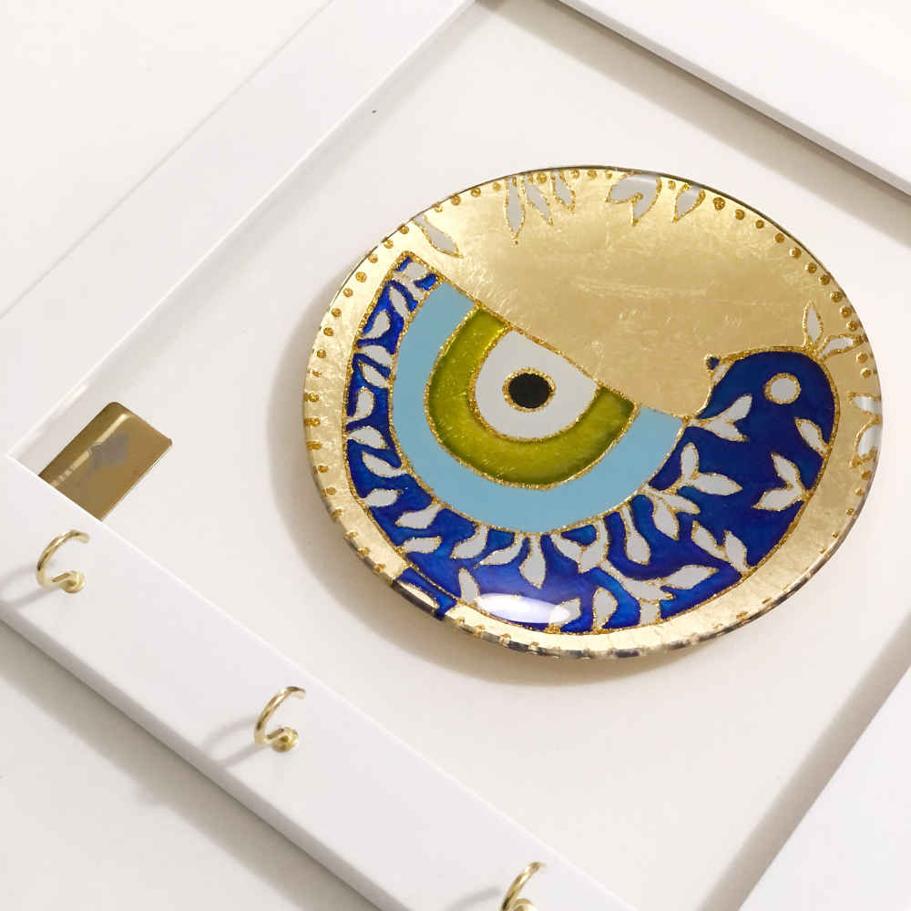 Porte-clés mural en bois décoratif avec design Cheshm Nazar CN45