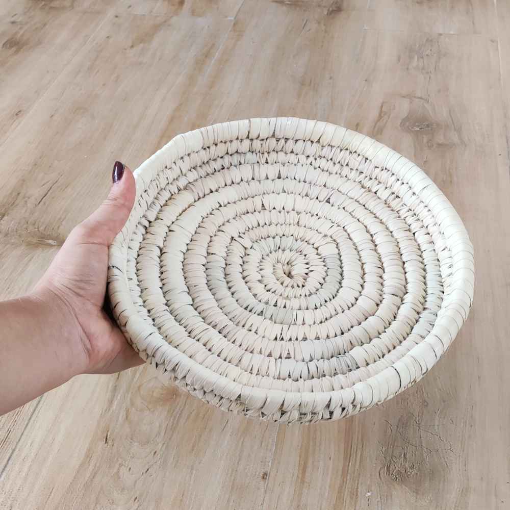 Panier en feuille de palmier tissé à la main persan modèle Tahoora