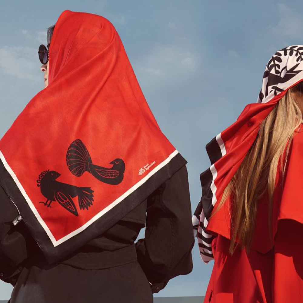 Foulard en soie pour femme – Imprimé artistique perse, design Ashegh somptueux et éclatant