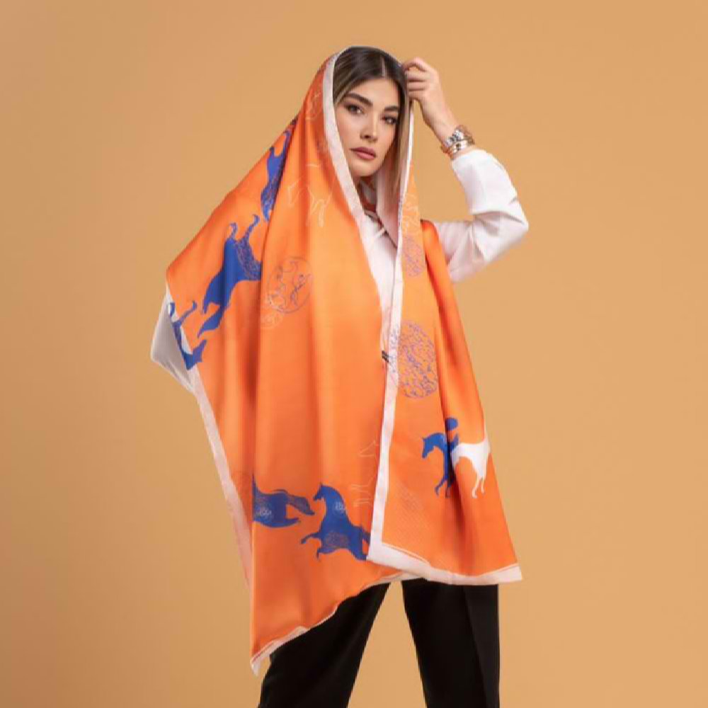 Châle en Soie Persan Imprimé Double Face Artistique Calligraphie Poème de Rumi