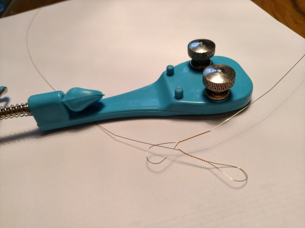 Torsionnaire universel adapté aux instruments persans