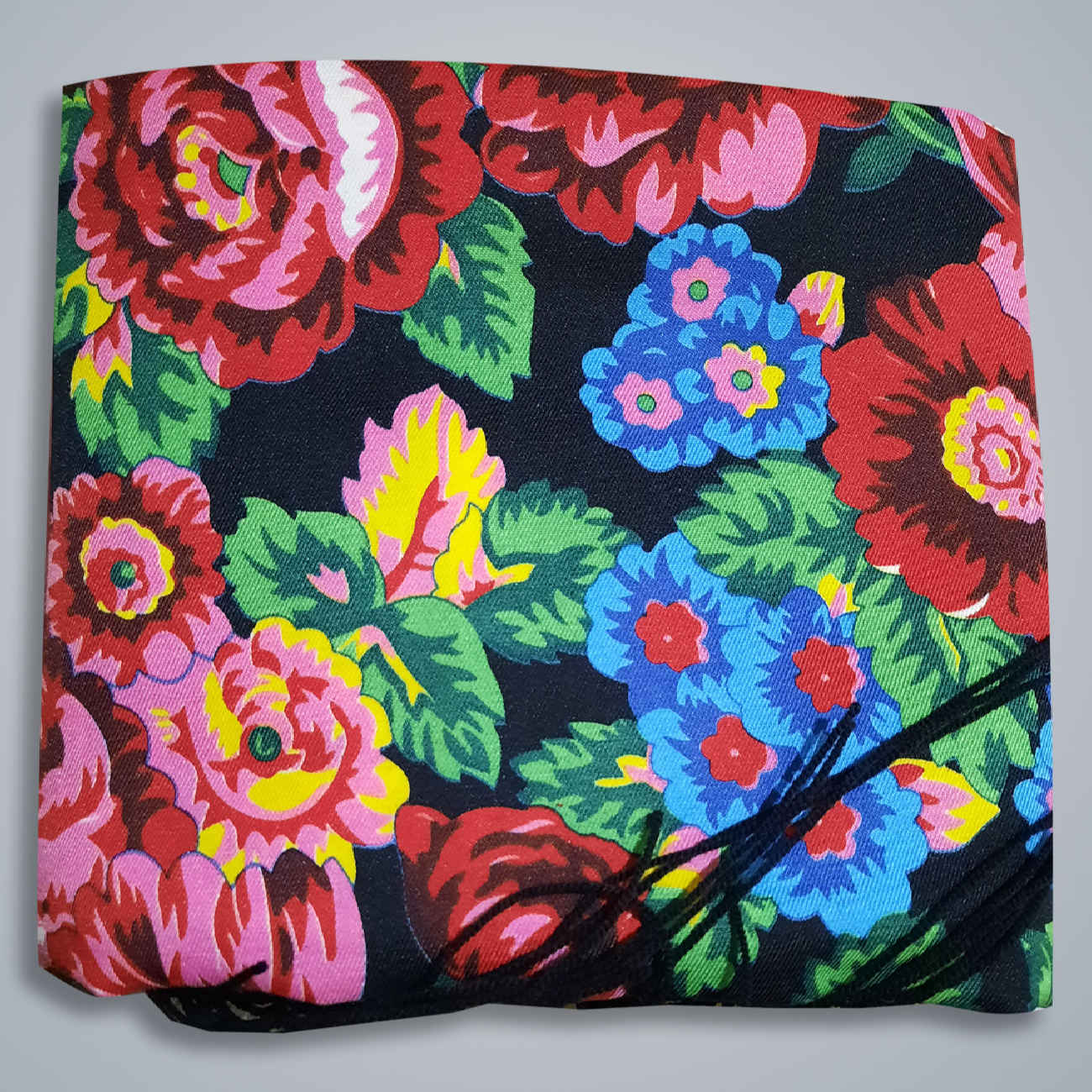 Écharpe Ethnique Turkmène en Coton Héritage Fait Main pour un Style Moderne en Noir