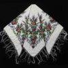 Écharpe Ethnique Turkmène - Élégance et Tradition avec un Motif Floral en Blanc