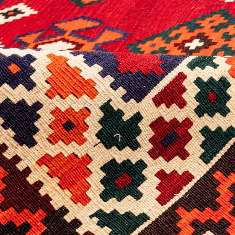 Tapis Kilim en laine persane tissé à la main en Fars Traditionnel Dorna