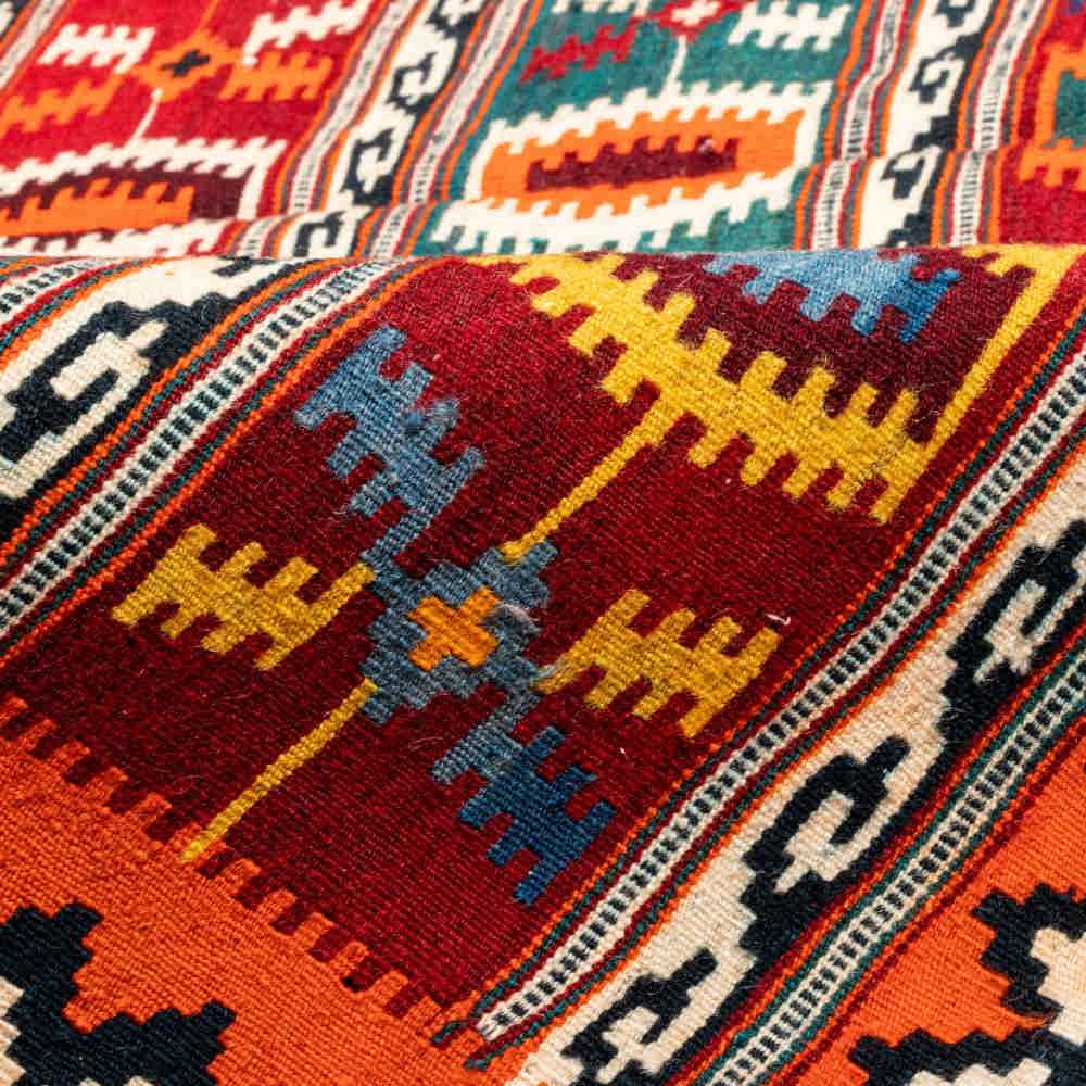 Tapis Kilim en laine persane tissé à la main à Fars Traditionnel Takin