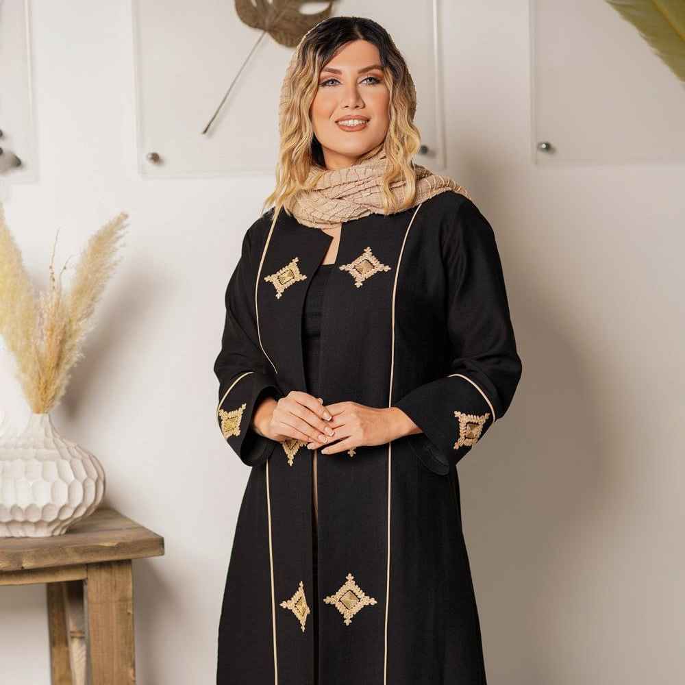 Modèle Manto Perse Pegah