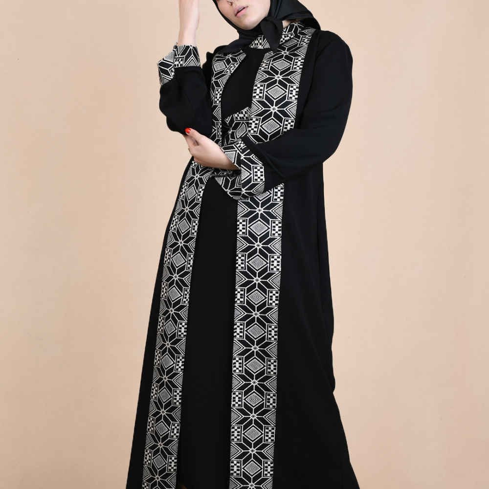 Abaya Élégante pour Femmes Musulmanes avec Tissu Doux Noir