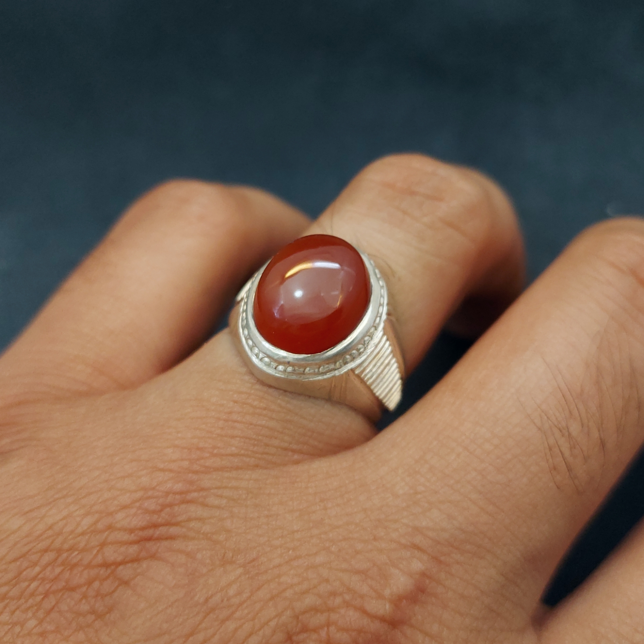 Bague en argent Aqeeq yéménite persane pour hommes – Rouge